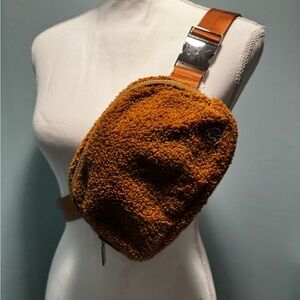 EUC LULULEMON SHERPA ANYWHERE Brown Textured Crossbody Bag